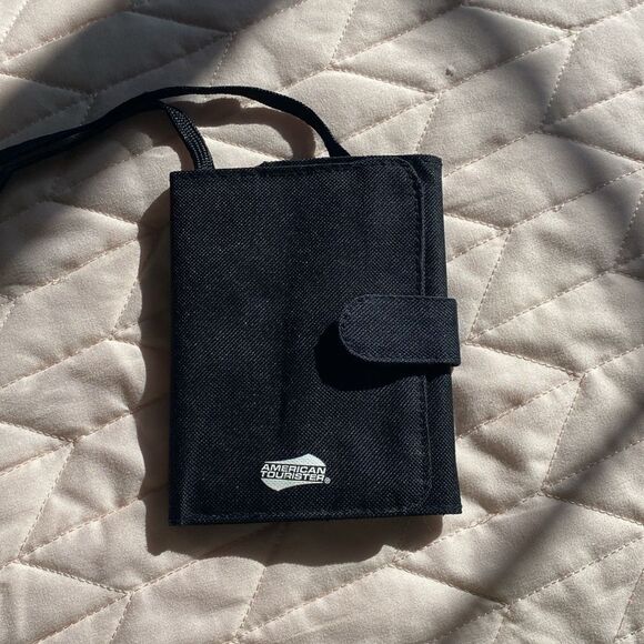 Black American Tourister  travel wallet - Picture 1 of 4